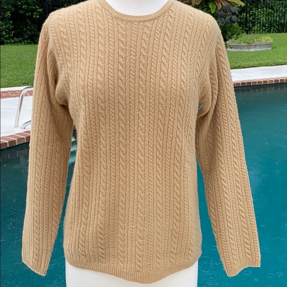 Brooks Brothers Sweaters - Brooks Brothers 100% lambswool long sleeve sweater